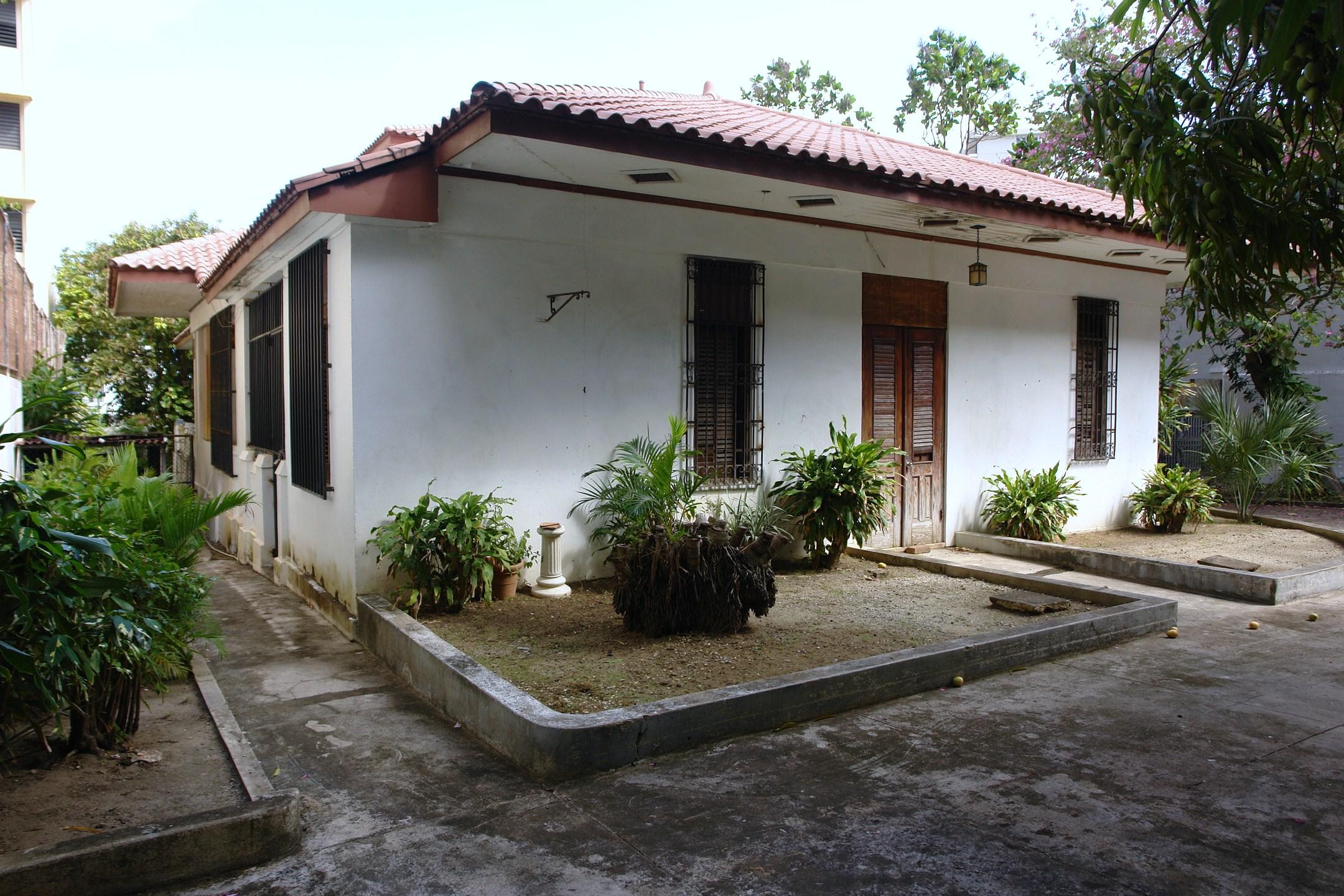 Residencia Dr. Eugenio Fernández García - Ponce de León 652 - San Juan (Miramar) - 2012 00042